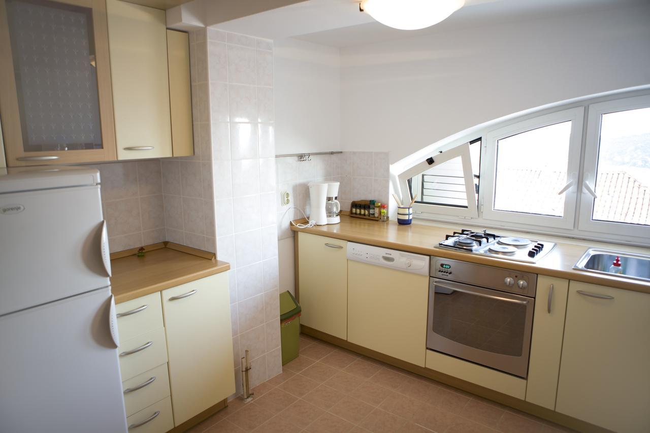 Apartment Dove With Sea View And Free Parking Дубровник Екстериор снимка
