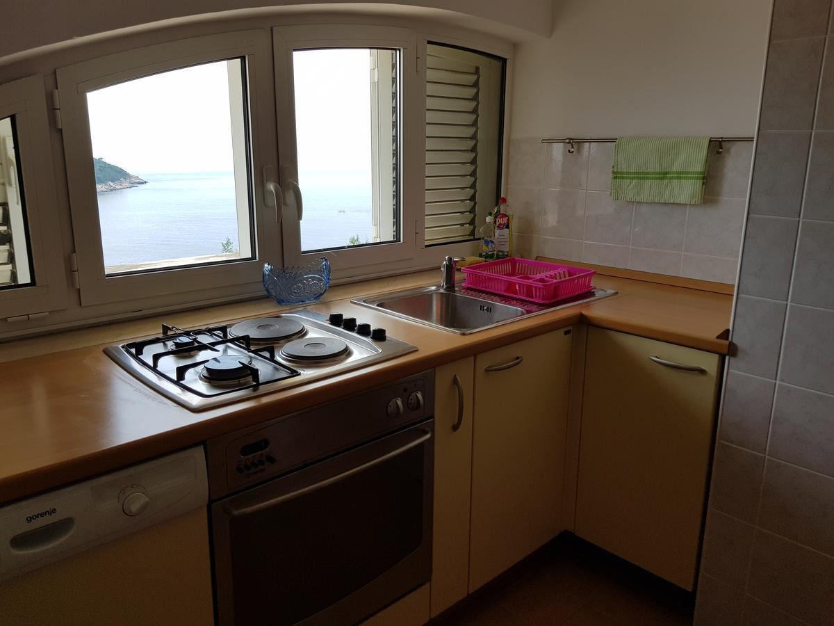 Apartment Dove With Sea View And Free Parking Дубровник Екстериор снимка