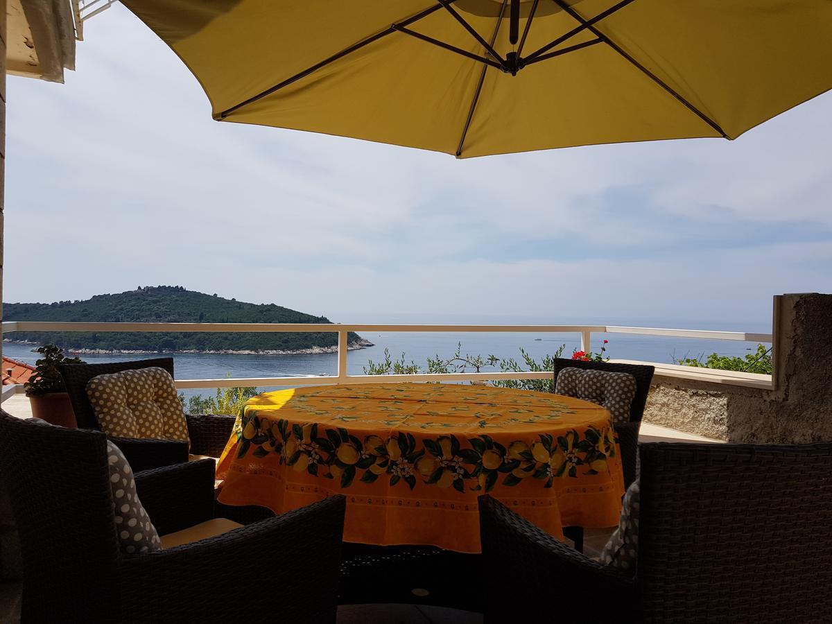 Apartment Dove With Sea View And Free Parking Дубровник Екстериор снимка