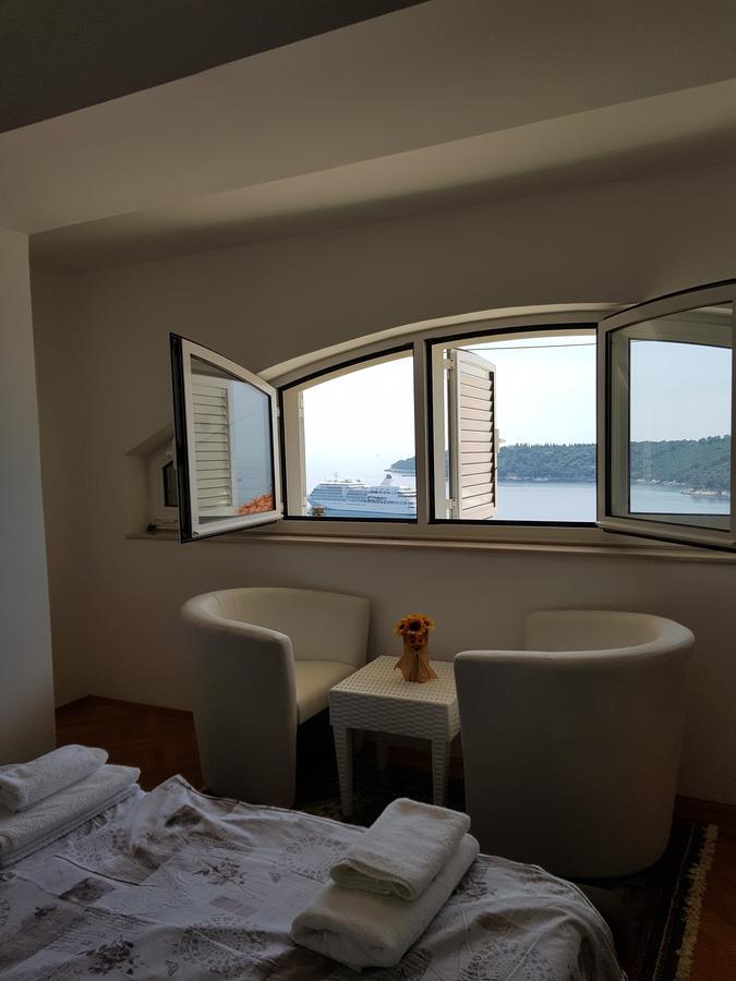 Apartment Dove With Sea View And Free Parking Дубровник Екстериор снимка